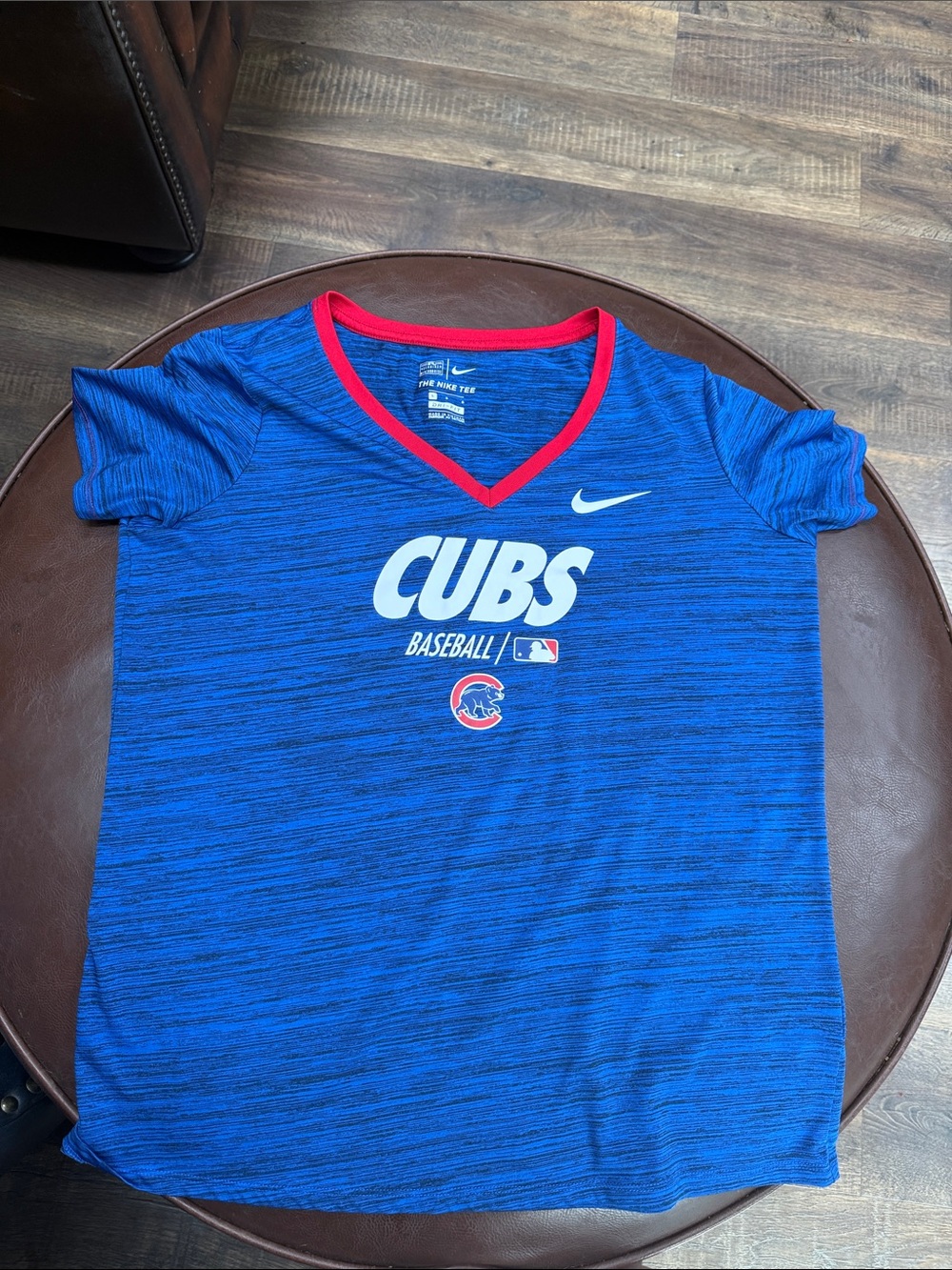 Nike Women’s  Chicago Cubs Blue V‑Neck Baseball Tee